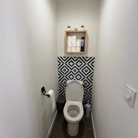 Le Charme Citadin 55 M² Avec Exterieur بيت للعطل