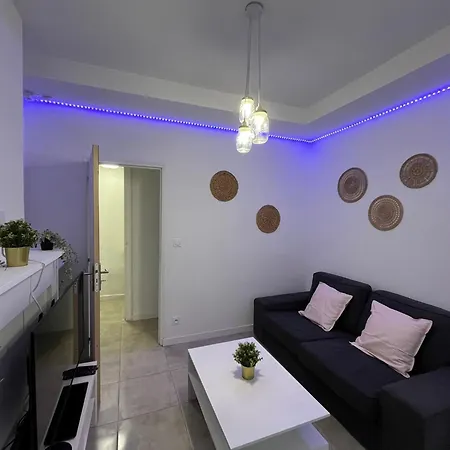 Semesterbostad Le Charme Citadin 55 M² Avec Exterieur