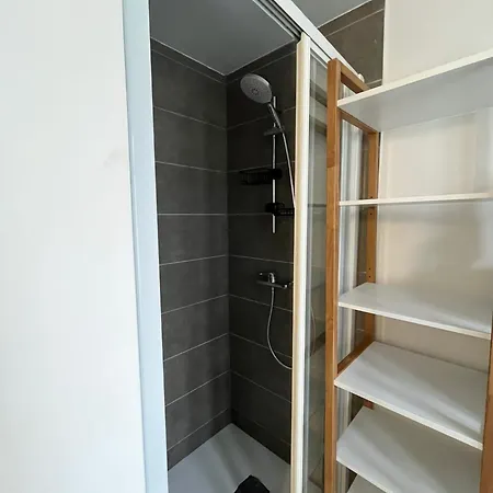 Le Charme Citadin 55 M² Avec Exterieur Semesterbostad Valenciennes