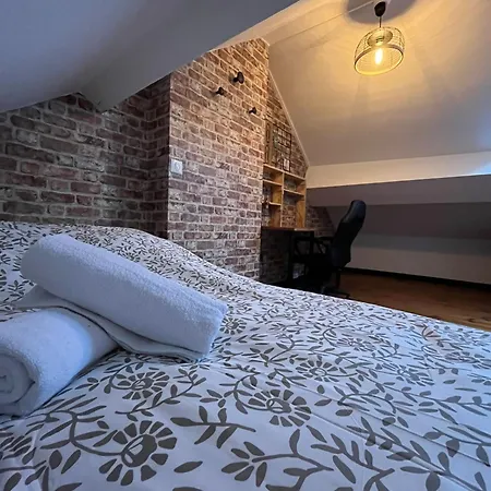 Le Charme Citadin 55 M² Avec Exterieur Valenciennes